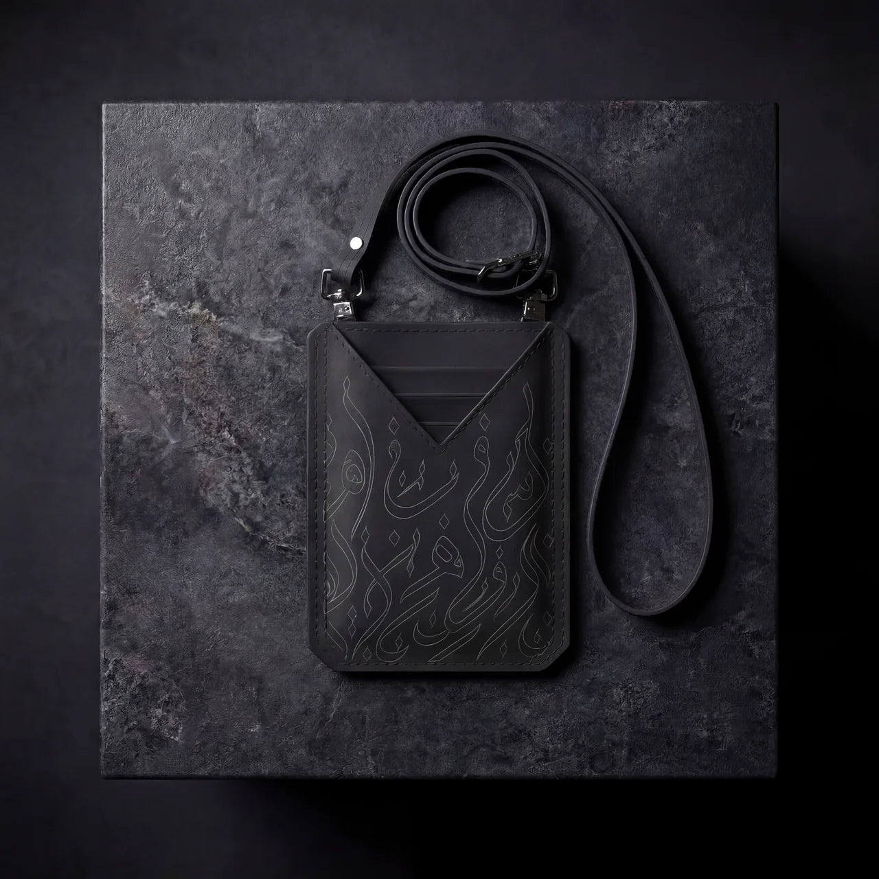 Zaléne Royal Black